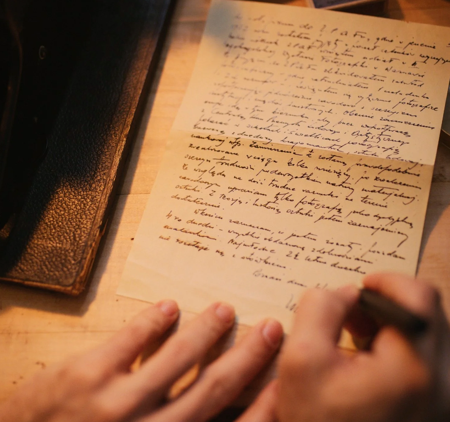 L’Angelier writing to Madeline Smith